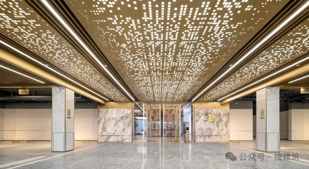 豪宅地下車(chē)庫(kù)“卷”得有點(diǎn)逆天了——鋁單板“精細(xì)化”應(yīng)用！